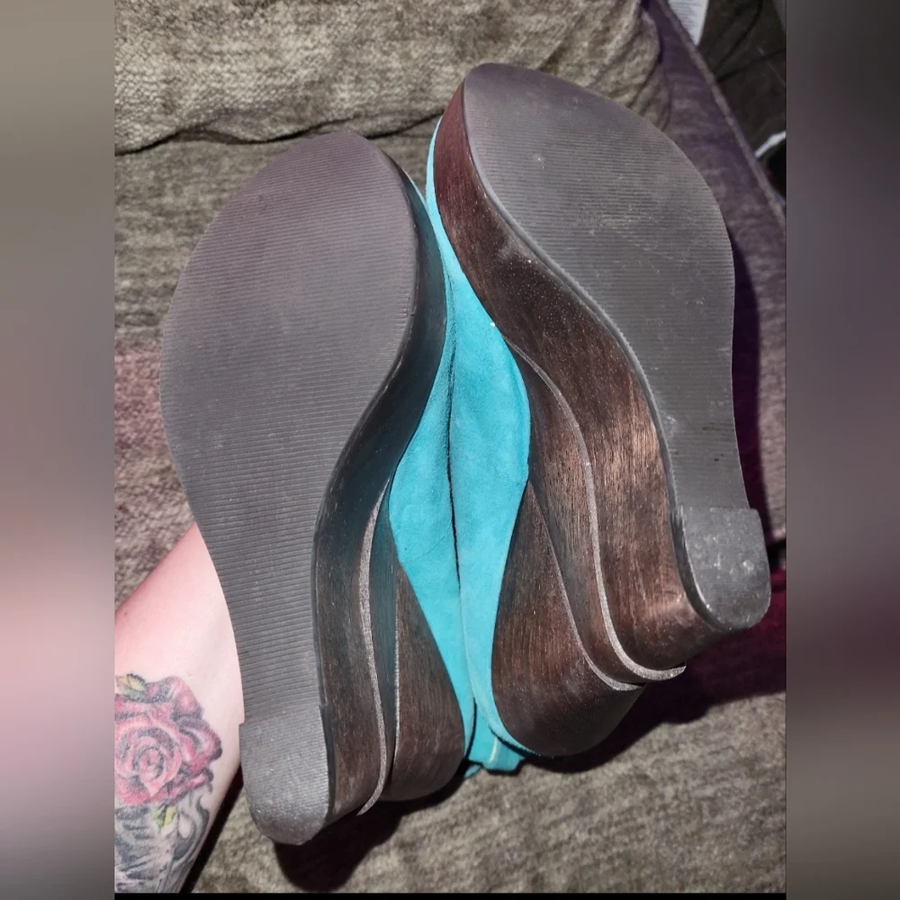 Diane Von Furstenberg Teal Suede Wedge Heels Sz 7 - Picture 6 of 9